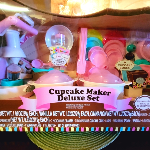 Girl Gourmet Toys Cupcake Maker Deluxe Poshmark